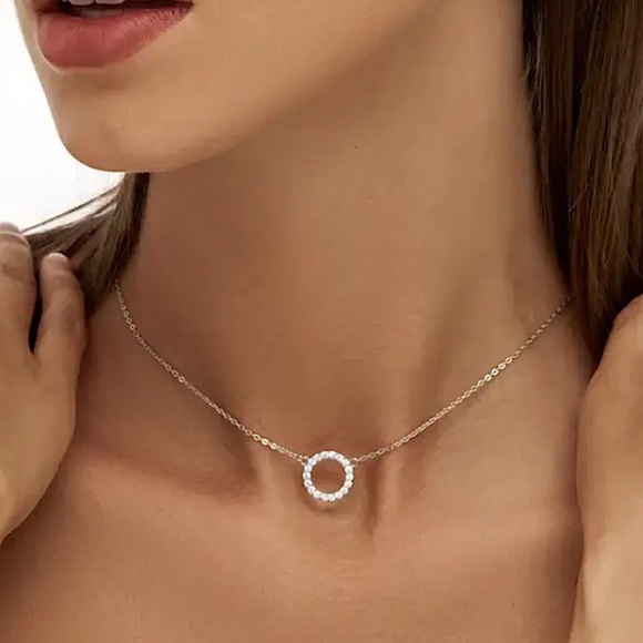 🔴𝟭𝟬/$𝟮𝟱🔴NEW Rhinestone Circle Charm Necklace - Picture 8 of 13